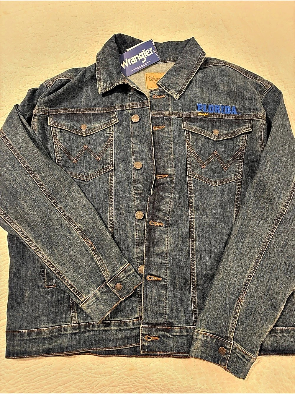 Wrangler Colosseum x Wrangler Florida Gators Retro Button-Up Denim Jacket
